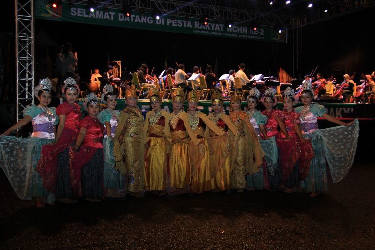 Kegiatan Sanggar Mekar Asih bersama BSB dan Yayasan WCHN di Pesta Rakyat Kabupaten Bandung