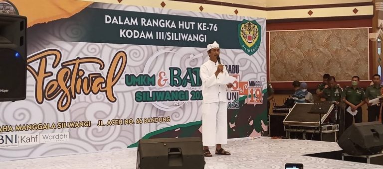 Puisi Abah Gunjay dan Seni Tradisional Sanggar Mekar Asih Meriahkan HUT Kodam III Siliwangi